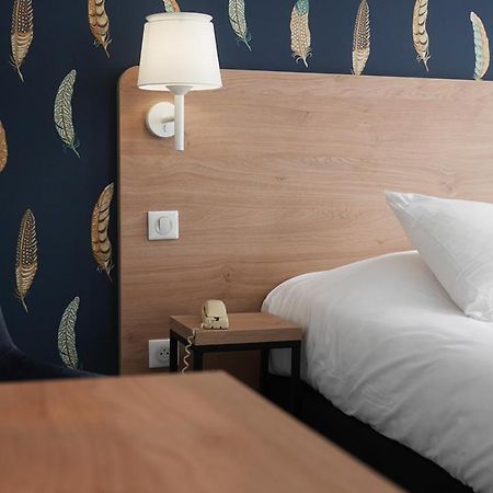 Logis Saint Louis Hotell La Suze-sur-Sarthe Eksteriør bilde