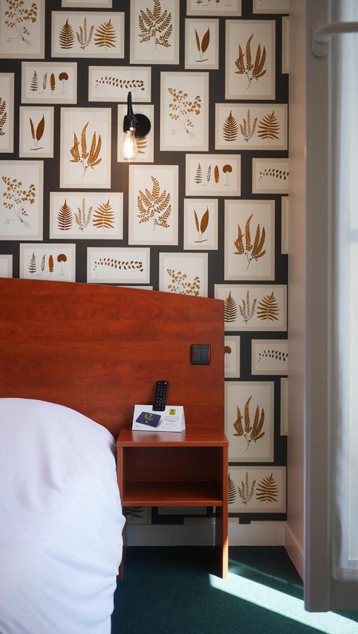 Logis Saint Louis Hotell La Suze-sur-Sarthe Eksteriør bilde
