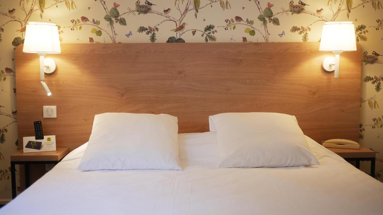 Logis Saint Louis Hotell La Suze-sur-Sarthe Eksteriør bilde