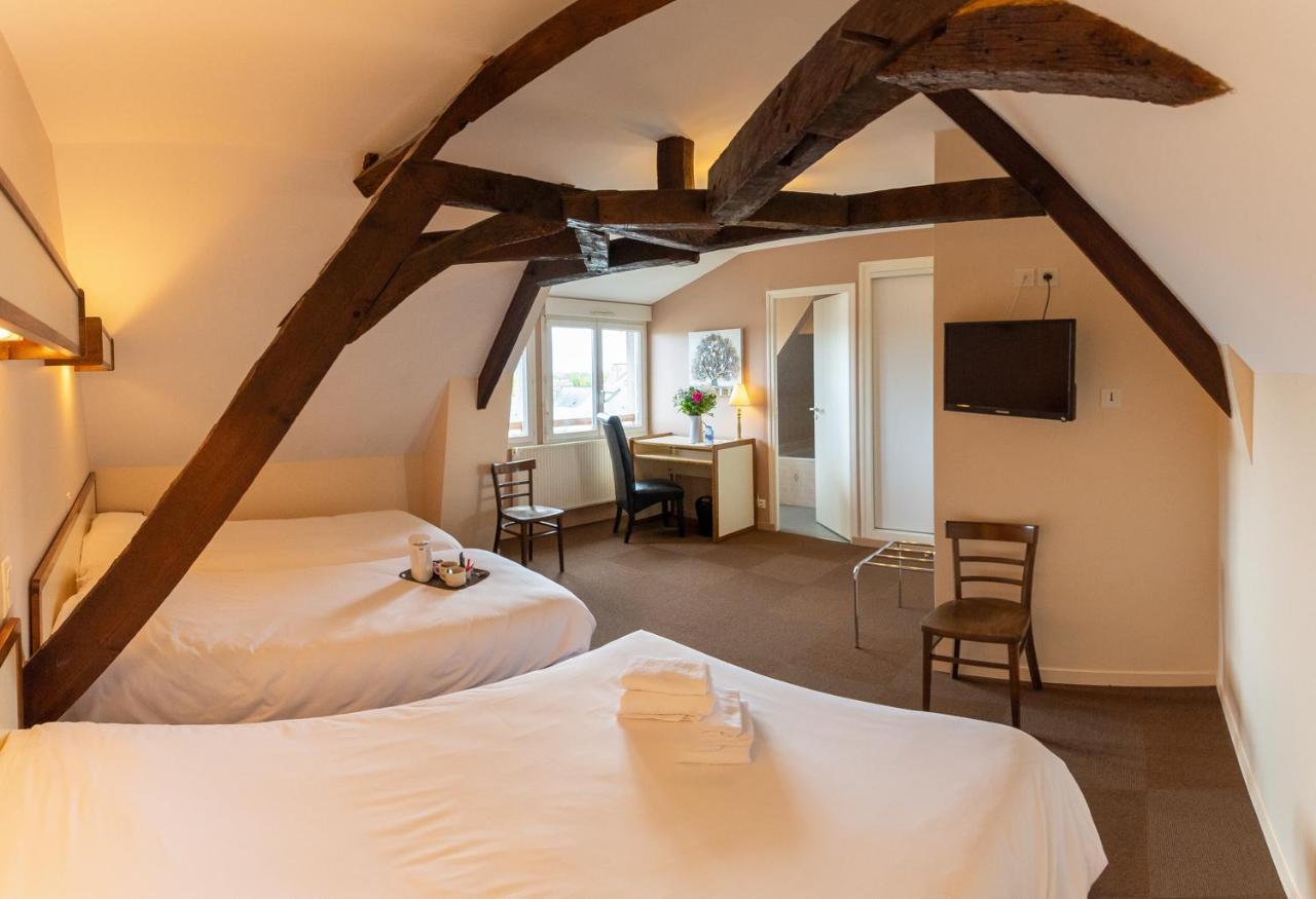 Logis Saint Louis Hotell La Suze-sur-Sarthe Eksteriør bilde